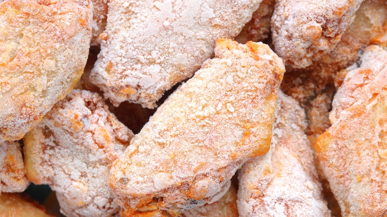 Frozen chicken wings