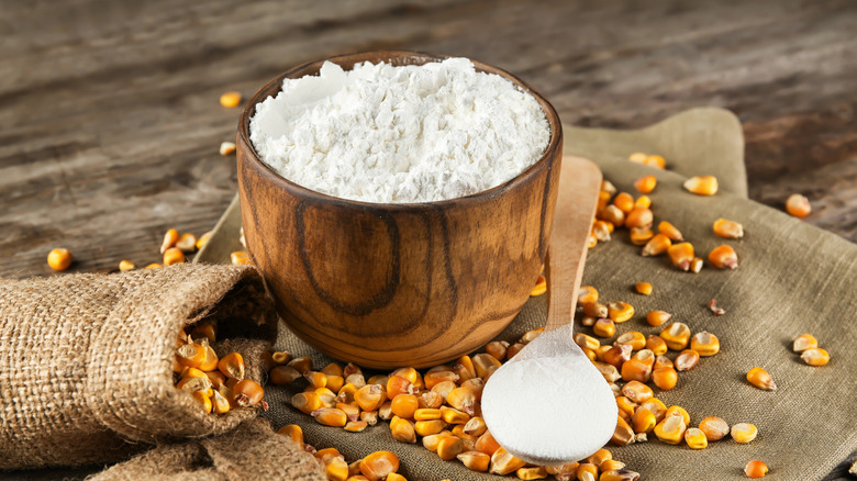 Cornstarch in wooden bowl