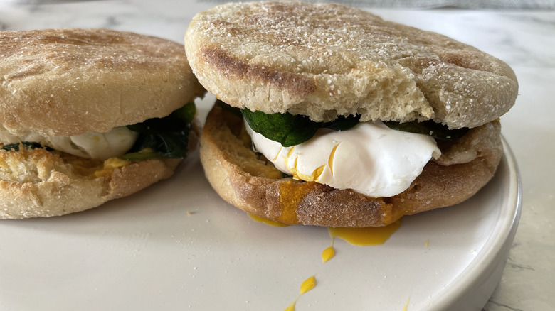spinach and egg sandwiches