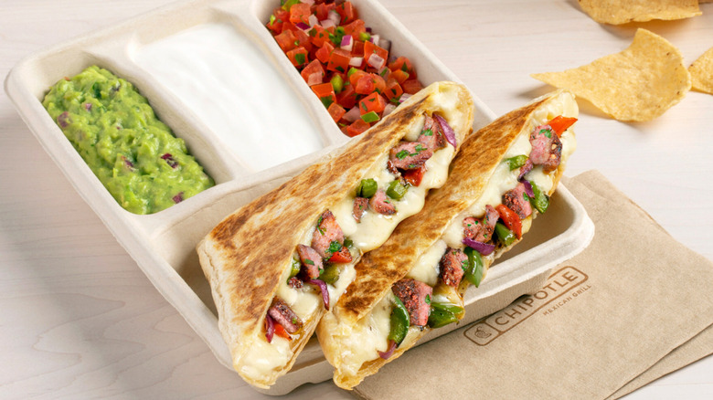 Chipotle carne asada quesadilla