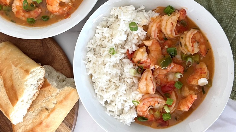 shrimp in sauce with rice