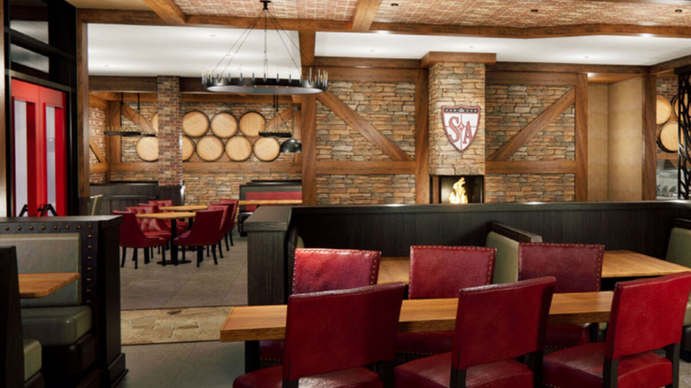 Steak and Ale interior