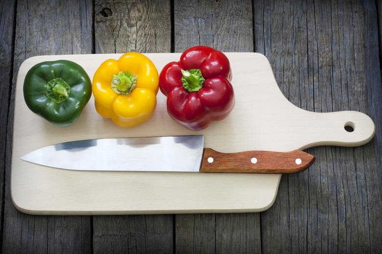 Should I Use A Wood Or Plastic Cutting Board?