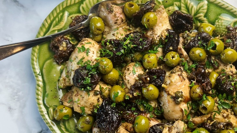 closeup chicken Marbella dish